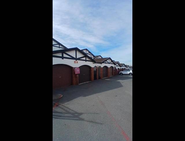 2 BEDROOM DUPLEX FOR SALE IN MONTCLAIR